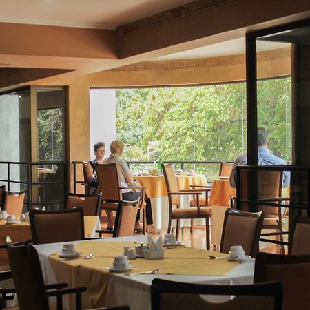 Hotel Leonardo Da Vinci Santiago Exterior photo